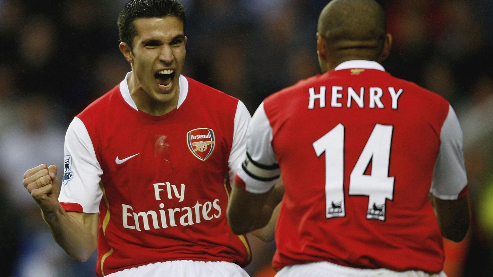 欧冠决赛巅峰对决,皇家马德里逆转利物浦,第15次捧起大耳朵杯