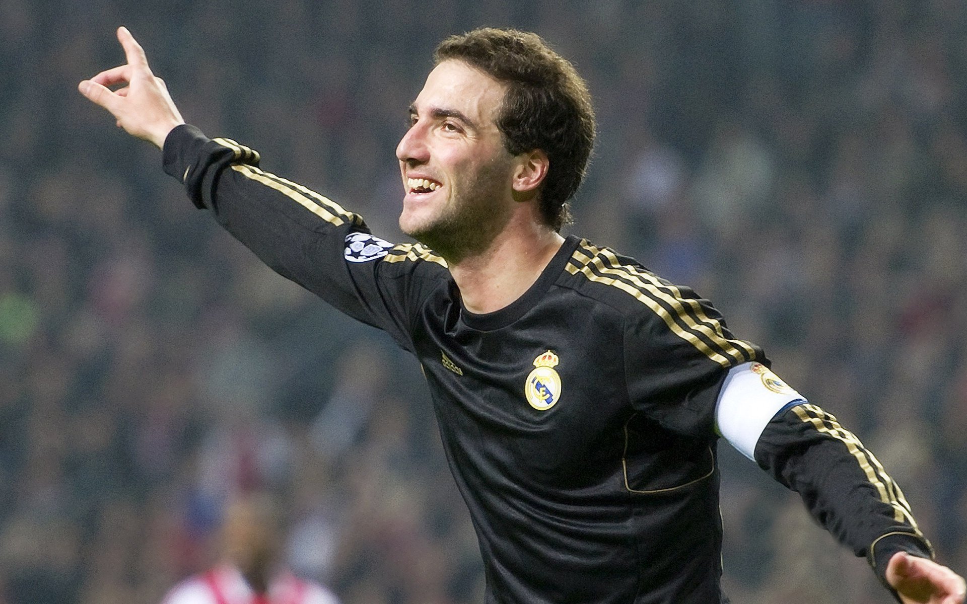 中国跳水队包揽世锦赛四金 小将全红婵再现水花消失术